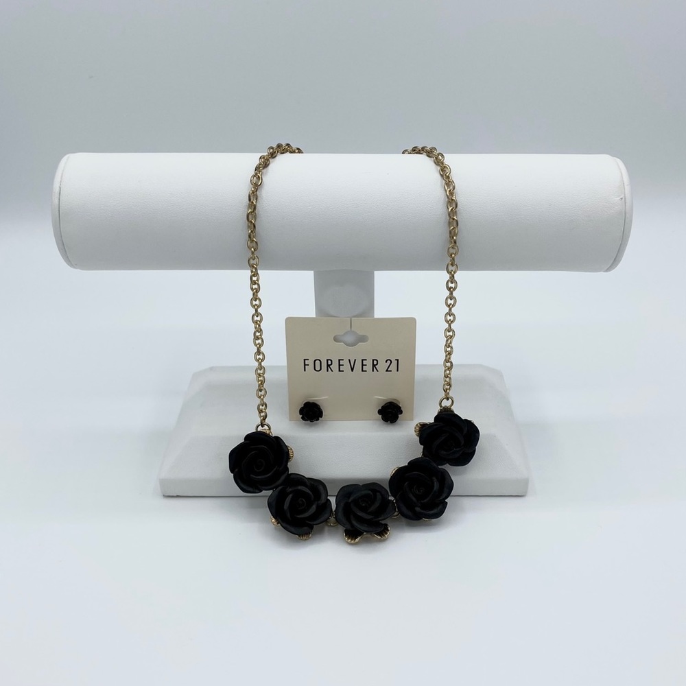 FOREVER 21 Black Roses Necklace and Earrings Set Black/Gold
